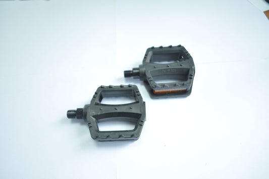 Педалі Feimin FP-651 1/2" дитячий пластик чорний